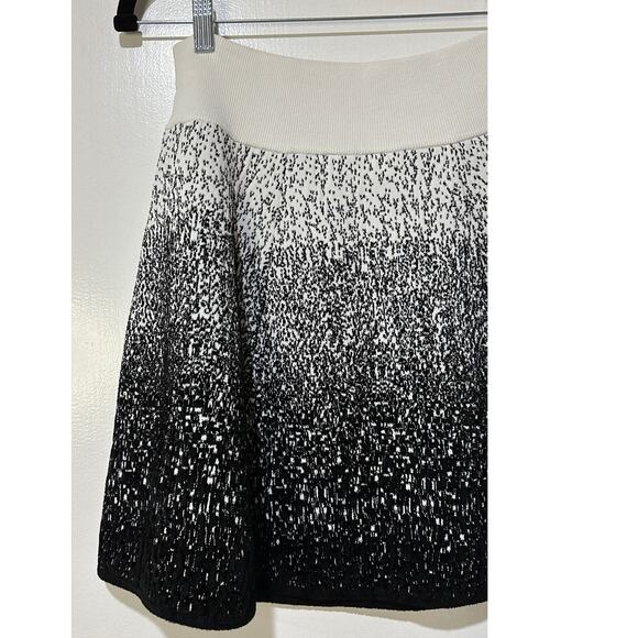 A.L.C. Printed Mini Skirt Black & White Size Large NWT Thick Knit Fabric Dressy - Picture 4 of 11